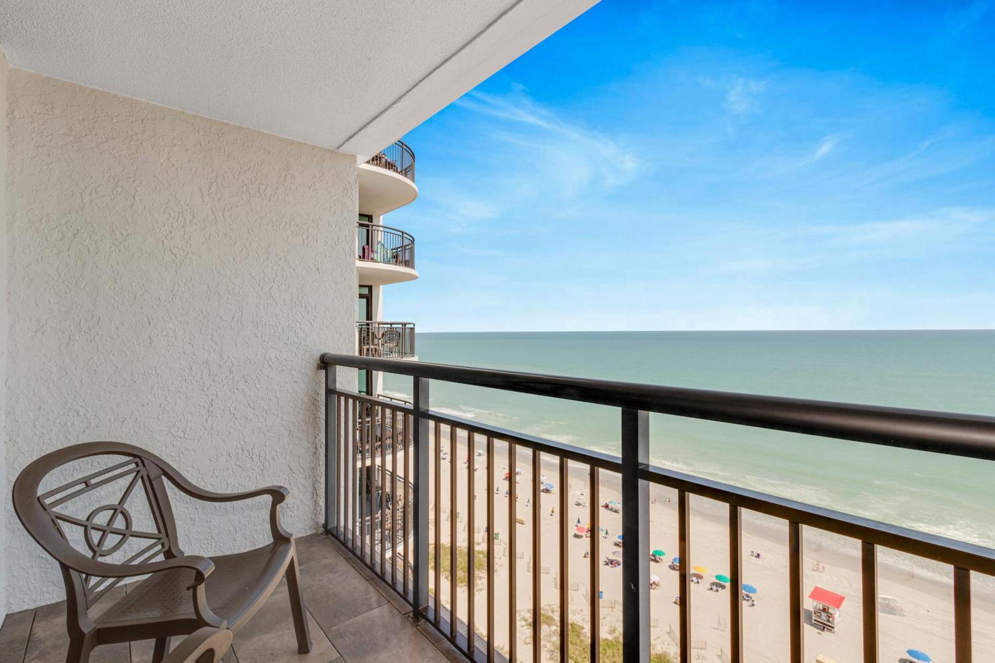 Oceanview Studio Escape With Beach Steps Away! 1828 Myrtle Beach Eksteriør billede